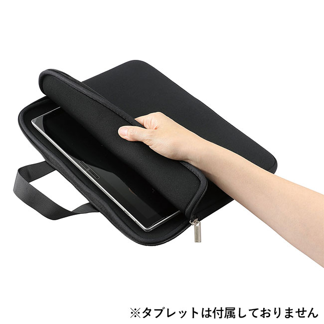 ＰＣタブレット用クッションケース　Ｌ　ブラック　横型（SNS-1700045）使用イメージ