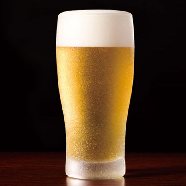 きらめきビアグラス(365ml)(hi064258)ビール注入時使用イメージ