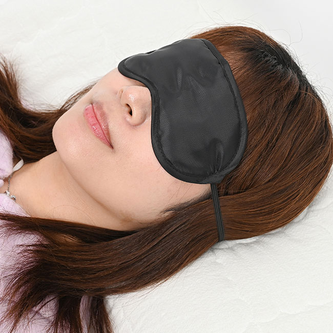 安眠アイマスク（SNS-0200675）使用イメージ