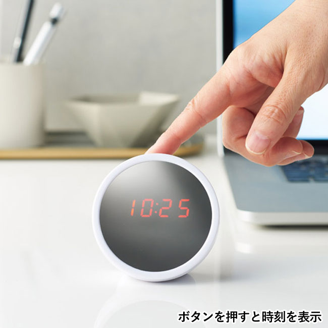 鏡ディスプレイクロック（SNS-1001502）ボタンを押すと時刻を表示