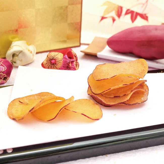 能登塩入りさつまいもチップス(SNS-1002952) 使用イメージ(さつまいもチップス)