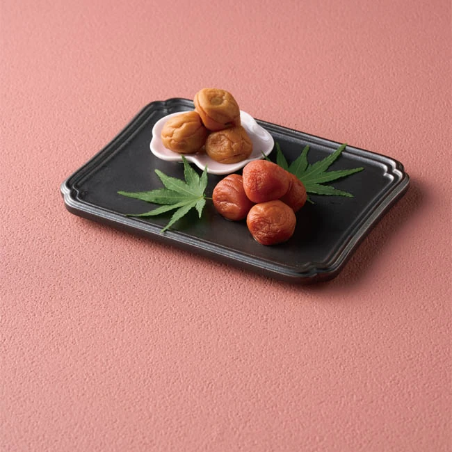国内加工　紅白梅干食べ比べセット（SNS-1002973）　使用イメージ（紅白梅干）
