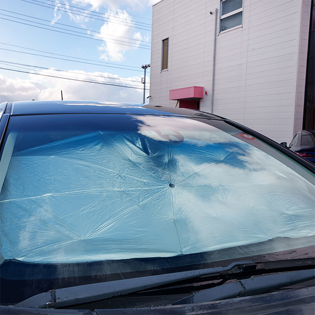 フロントサンシェード（SNS-1200202）使用イメージ（フロントガラス）