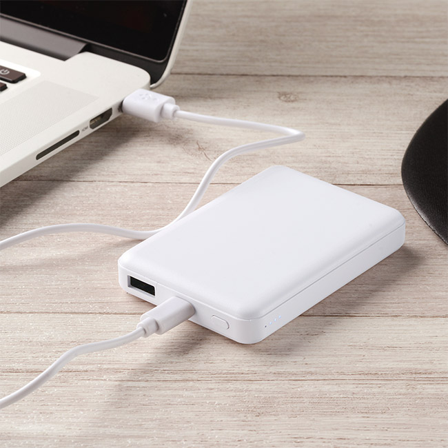 準固体モバイルタンク5000（SNS-1200205）ノートPCから本体充電可能