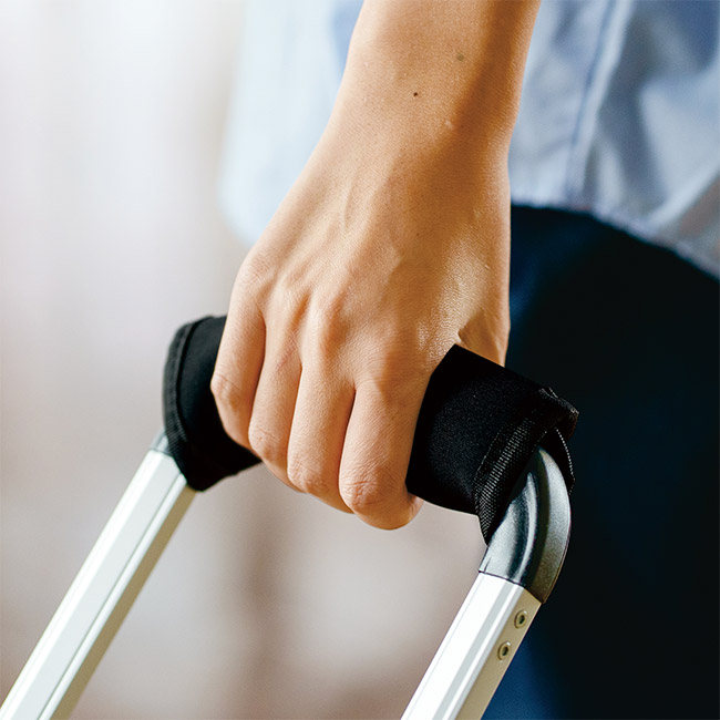 グリップカバー（SNS-1200210）使用イメージ（スーツケース）