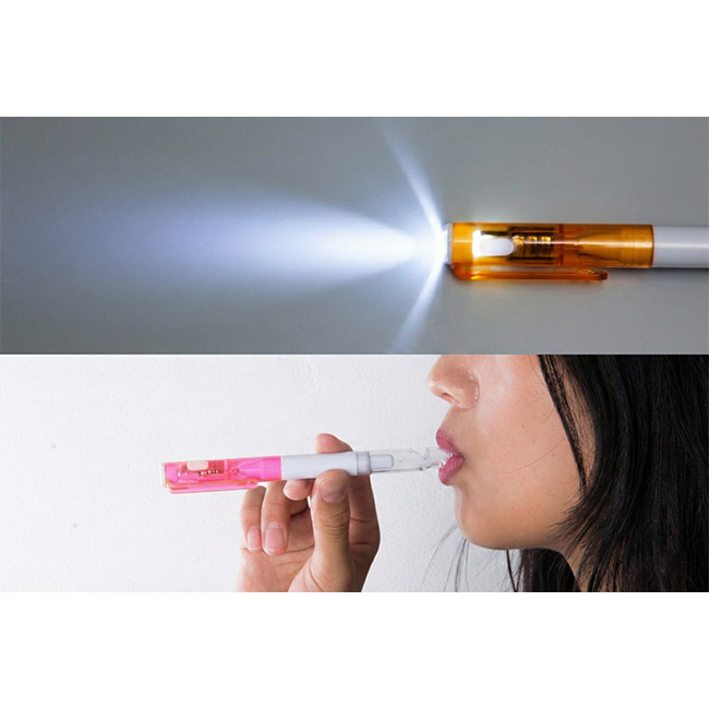 ホイッスル付ライトペン(SNS-3300003)商品使用イメージ