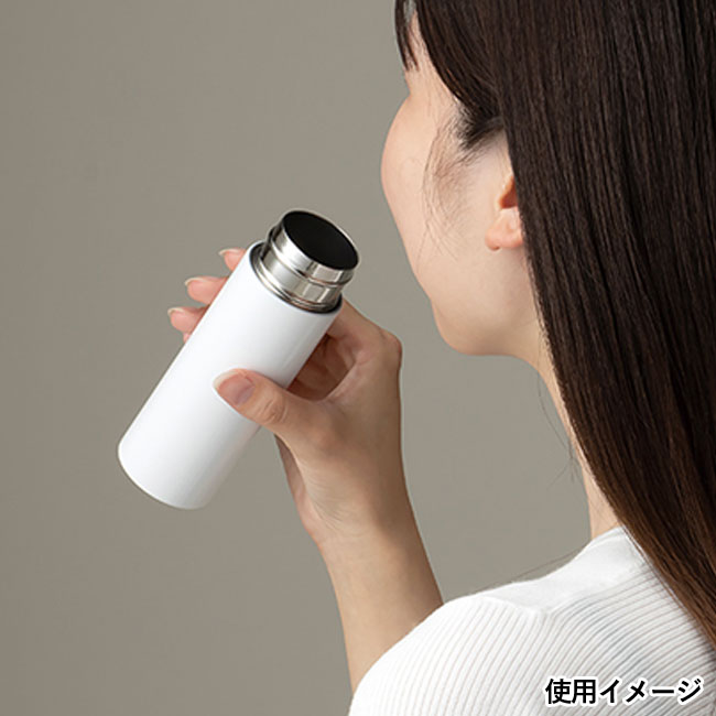 真空ステンレスミニボトル130ml（SNS-0100103）使用イメージ