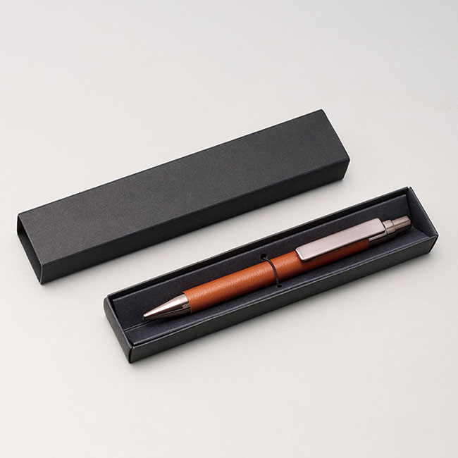 レザー調ボールペン(SNS-0100141)黒化粧箱(収納イメージ)