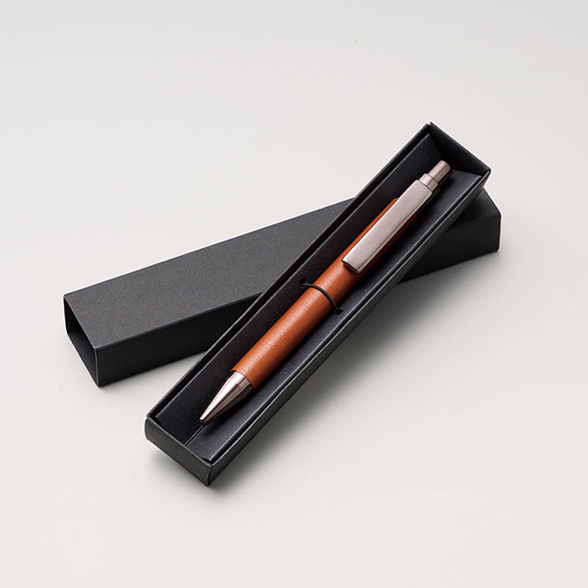 レザー調ボールペン(SNS-0100141)商品イメージ(箱入り)