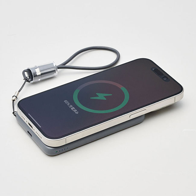 ワイヤレスチャージャー(SNS-0100155)使用イメージ