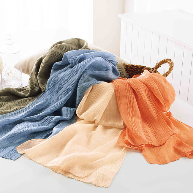 クシュナ／UVケアストール（SNS-2700414）シワ加工が施されたふんわりしたストール