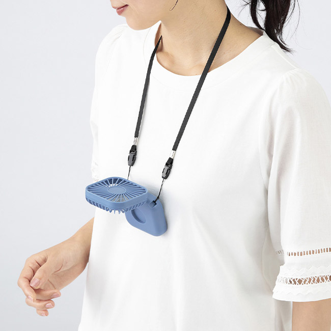 レーネ／3wayハンディファン（SNS-2700448）首掛けイメージ