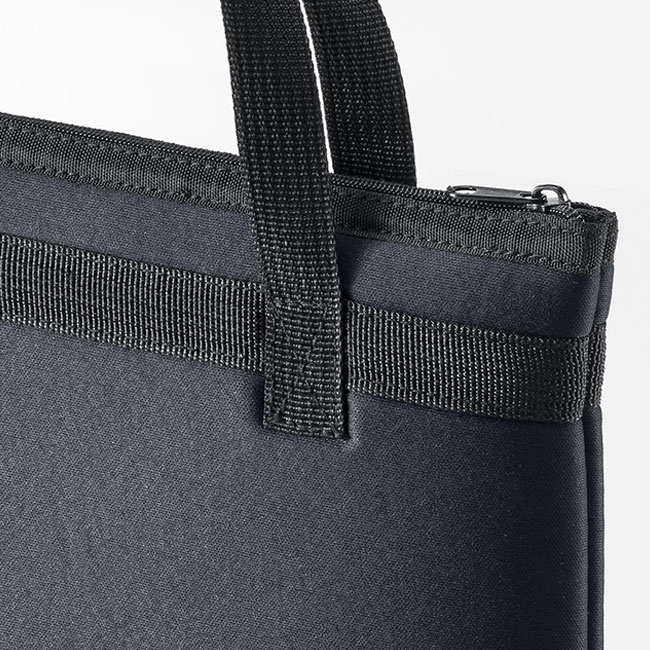 マルチクッションケース(11.6インチワイド対応・ハンドル付)（IN-C10）ハンドル部分アップ