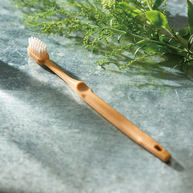 竹粉配合バイオマス歯ブラシ（SNS-0600208）本体に竹の粉末を35％配合