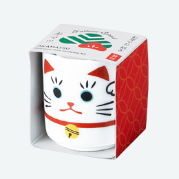 お芽でたおちょこ招き 白