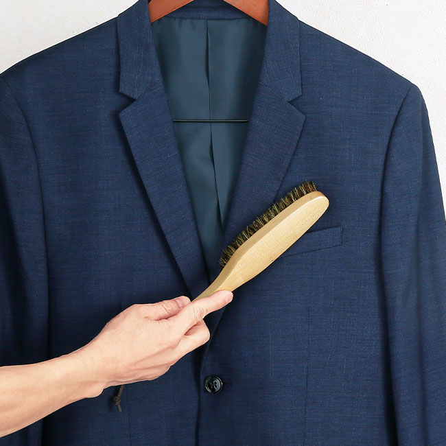 木製洋服用ブラシ（SNS-0600277）使いやすいサイズ感