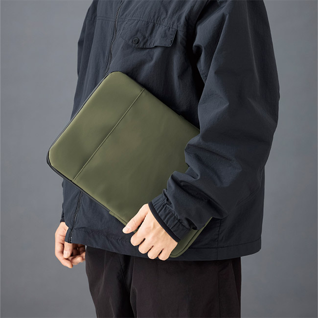 Re:FEND　タブレットPCケース（SNS-0900100）使用イメージ