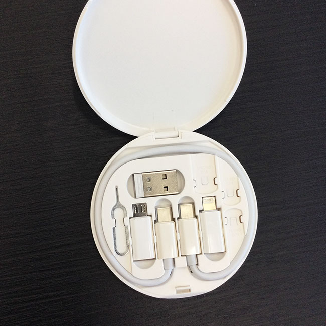 スマホスタンド付マルチケーブルセット (SNS-2600013)ケース中身