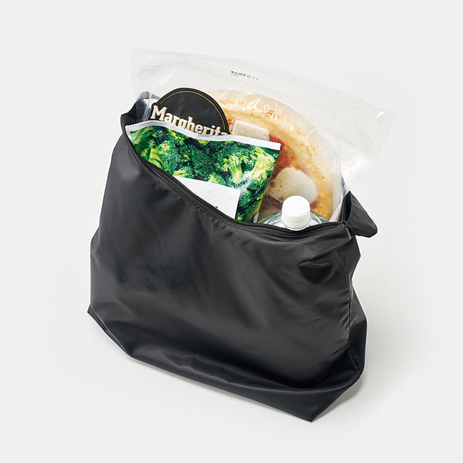 ライトクーラーショルダートート（SNS-0300620）食品を入れたイメージ