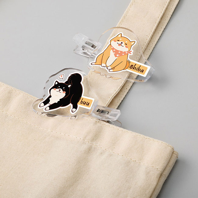 【プリント専用商品】アクリルヘアクリップ　クリア（SNS-0300708）クリップ使用イメージ
