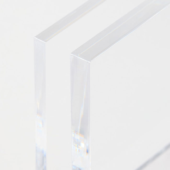 【プリント専用商品】アクリルお守り（Ｓ）５ｍｍ　クリア（SNS-0300712）アクリル厚み比較