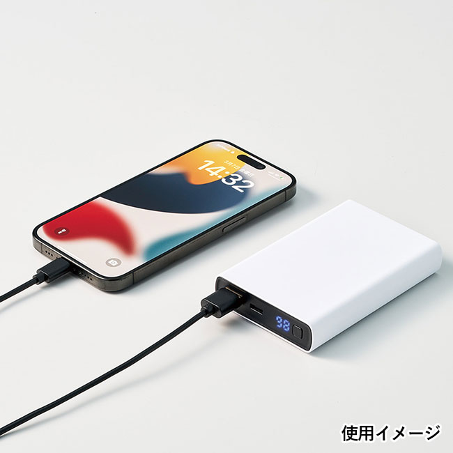 モバイルチャージャー10000　デジタル表示付（SNS-0300793）使用イメージ
