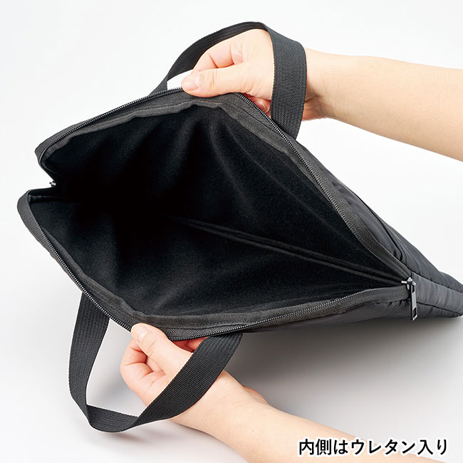 ベーシックPCバッグ　ブラック（SNS-0300795）内側はウレタン入り