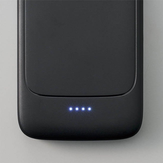 モバイルチャージャー5000(準固体使用)(SNS-0300973) 残量表示のLEDランプ部分