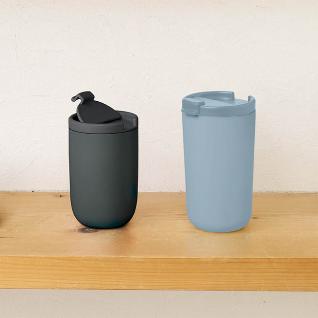 リッド付サーモタンブラー480ml(セラミックコーティング)(SNS-0301039) 黒とブルーの2色を並べて比較