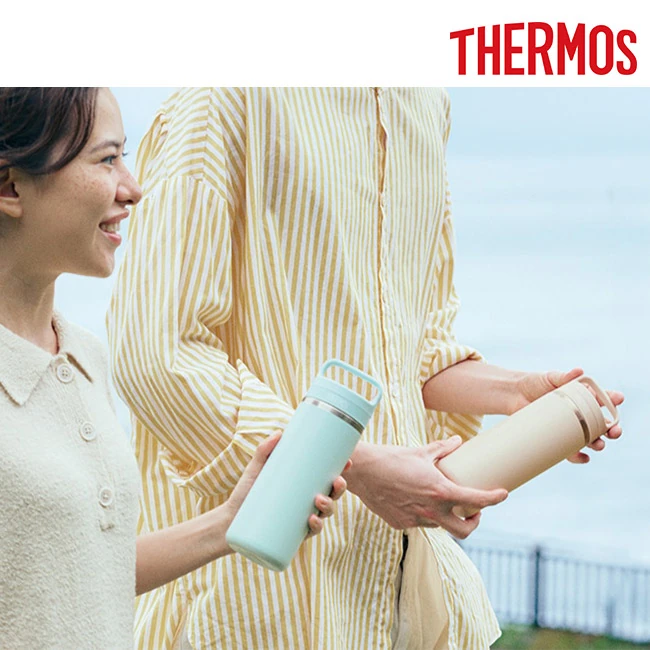 サーモス(THERMOS)真空断熱ケータイマグ 480ml/JOX(JOX-480) 屋外で使用するイメージ