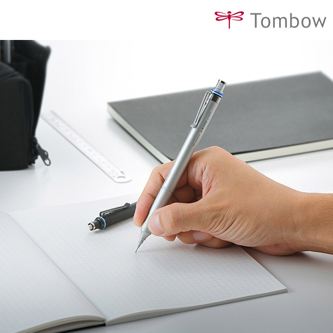 シャープペンシル　モノグラフファイン0.5/トンボ鉛筆（SH-MGF）シャーペン使用イメージ