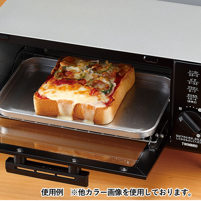 オーブントースター１台（レッド）（ut2213227）使用例※他カラーを使用しております。