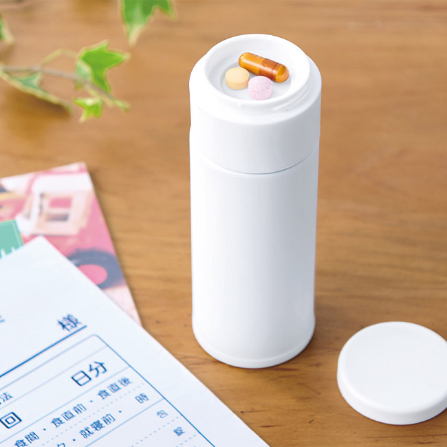 サプリメントケース付きスリムボトル１２０ｍｌ（SNS-0701043）使用イメージ