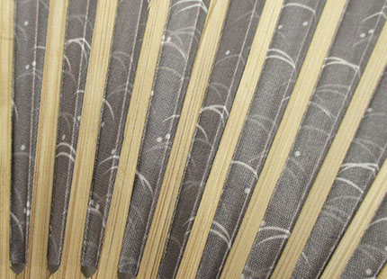 すす竹和扇子（V010198）裏面イメージ