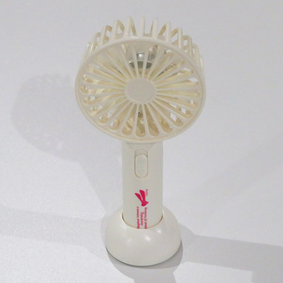 充電式ハンディファン（SNS-0400044）スタンド付き