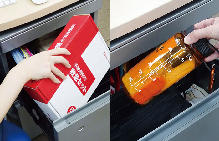 防災セットをデスク引き出しに収納しているイメージ