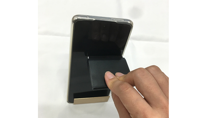 モバイル スタンド&クリーナー(m33066)スタンドしたまま取り外し可能なクリーナー
