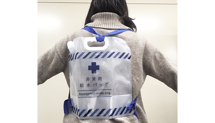 リュック型非常用給水バッグ6L（SNS-0700214）背負い時