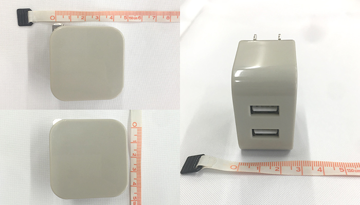 USBアダプター 2ポート（3.4A）（SNS-0900048）本体サイズ感