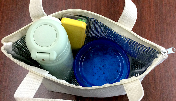 ナチュラル・保冷温ランチバッグ(SNS-0600726)ランチバッグにお弁当を入れてみた状態