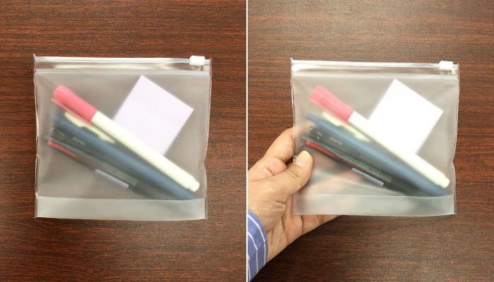 フロストクリア・ガゼットファスナーポーチ（SNS-0600775）ポーチ収納量