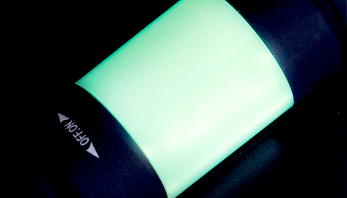 USB充電式蓄光LEDライト（SNS-0600749）開いた状態