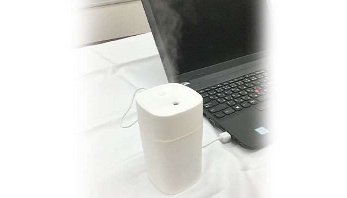 スタイリッシュUSB加湿器(SNS-0600763)ミストの噴射