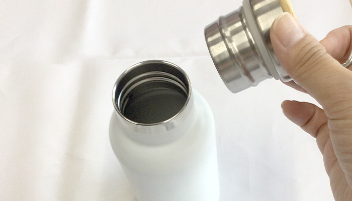 バンブーキャップ付き真空ステンレスボトル(SNS-0600966)内側