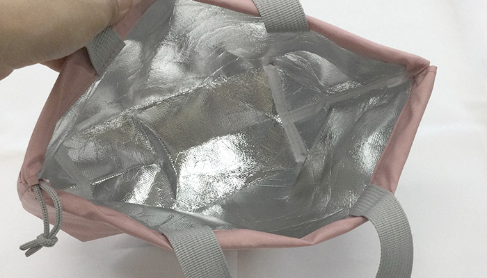 保冷温巾着バッグ(SNS-0600958)内側はアルミ蒸着仕様