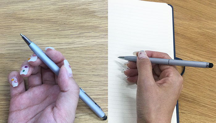 タッチペン付スリムメタルペン(SNS-0400128)ペンを持ってみた状態