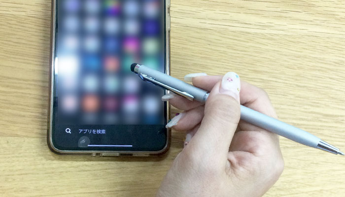 タッチペン付スリムメタルペン(SNS-0400128)スマホの操作に使用